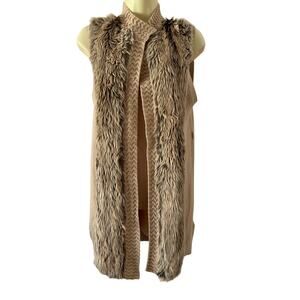 H&M Beige Knit Sweater Vest Faux Fur Trim Open Front Size XS Missing Belt